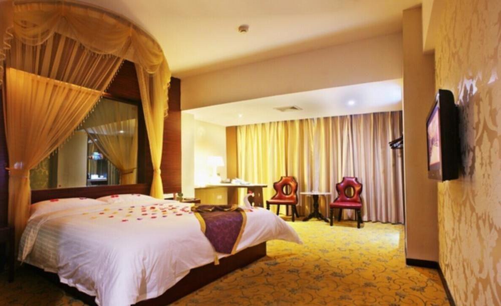 Huangma Holiday Hotel Хайкоу Екстер'єр фото